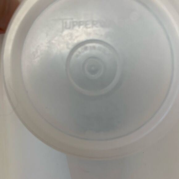 Vintage Tupperware Set of 3, Sandwich Keeper, Cereal Storer and Divided Dish - Picture 9 of 9